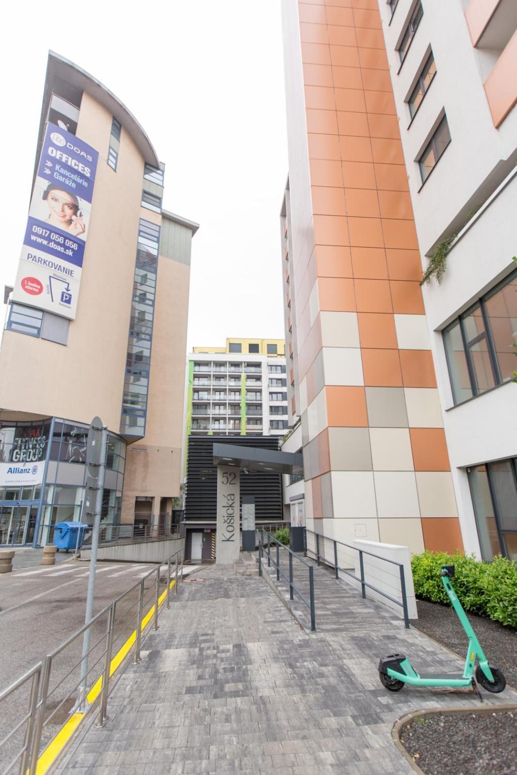 Apartment In The Center Of Bratislava Kosicka 52 Ngoại thất bức ảnh